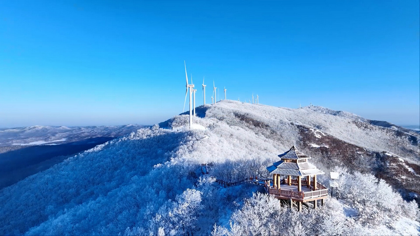 黑龍江饒河：大頂子山冬日雪景美如仙境