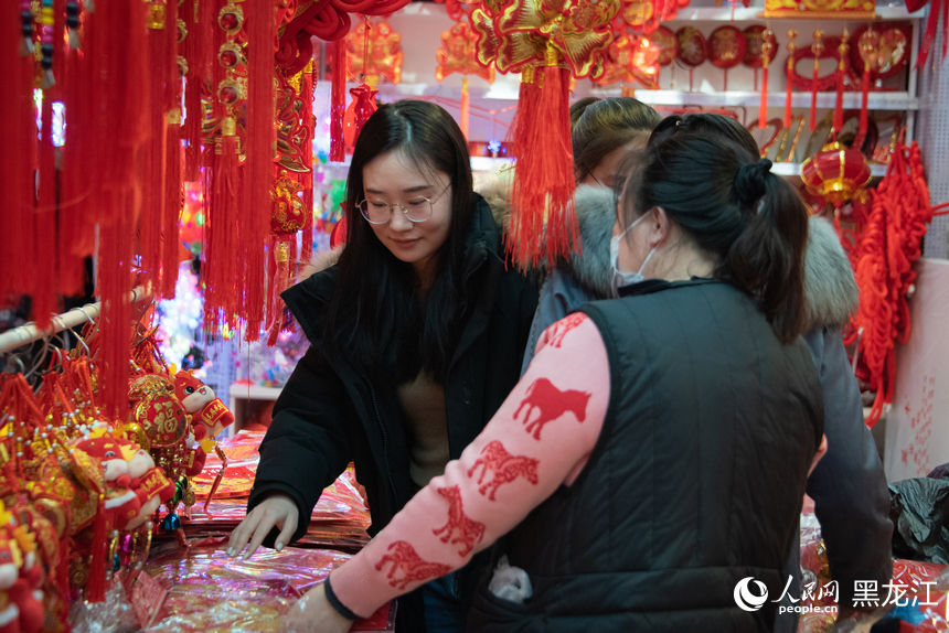 哈爾濱：備年貨年味濃 紅紅火火迎新春