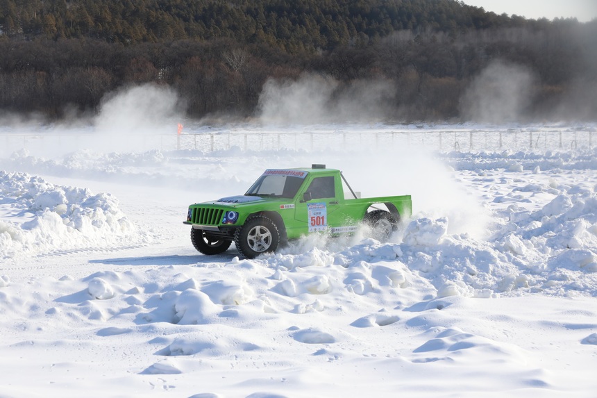 第十九屆中國(guó)·漠河國(guó)際冰雪汽車越野賽開賽